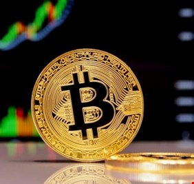 بيتكوين تخسر 200 مليار دولار من قيمتها السوقية خلال 24 ساعة