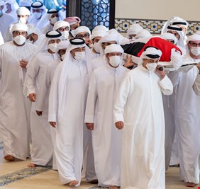 الشارع العراقي يتساءل: لماذا  يتسابق ويتهافت المسؤولون العراقيون على زيارة الدول المؤثرة كلما توفي ملك او زعيم فيها ؟