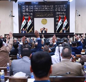 البرلمان يقيل محافظ صلاح الدين والجميلي يؤدي اليمن الدستورية بديلا لمشعان الجبوري