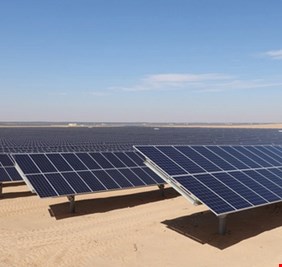 العراق يباشر نصب محطات الطاقة الشمسية