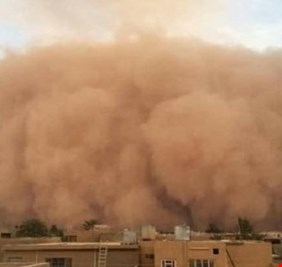 الموانئ العراقية تطلق تحذير مبكرا عن العاصفة: انحسار الرؤية وارتفاع الموج ورياح سريعة