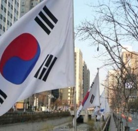 كوريا الجنوبية تطلق صاروخين ردا على صواريخ كوريا الشمالية