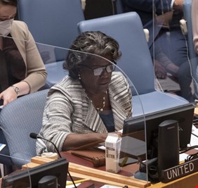 دعوة من واشنطن وطوكيو وسيؤول إلى كوريا الشمالية لتوخي الدبلوماسية