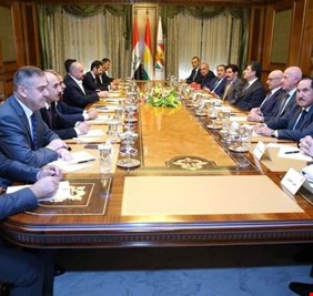 رغم إنهاء خلاف البيت الكردي.. الاتحاد الوطني يضع شروطا لاستمرار الحوار مع الديمقراطي