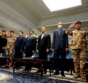 الكاظمي يحضر مؤتمراً أمنياً موسعاً في مقر العمليات المشتركة