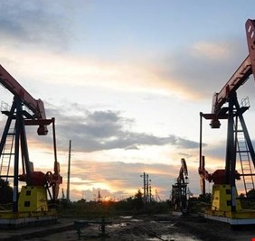 أسعار النفط تقفز لأكثر من 120 دولاراً