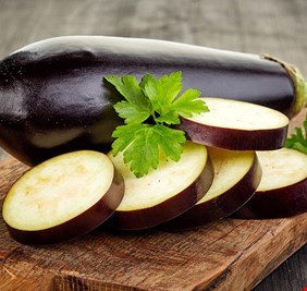 الباذنجان من الفاكهة! سعراته منخفضة وفوائده الصحية مدهشة