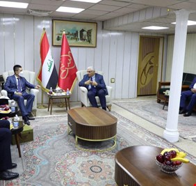 زيارة غير متوقعة.. السفير الصيني يزور مقر الحزب الشيوعي العراقي ويلتقي فهمي والحلفي