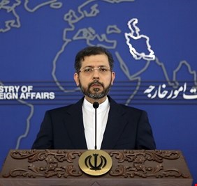 طهران ترد على بيان 