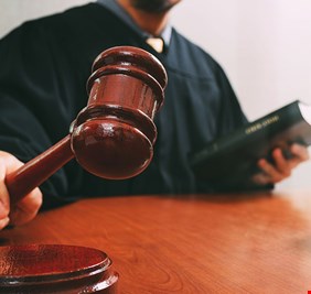 القضاء العراقي يصدر حكماً بالسجن 15 عاماً على 4 مسؤولين كرد