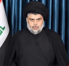 الصدر يقطع كلمته بذكرى شهادة والده ويغادر المنصة