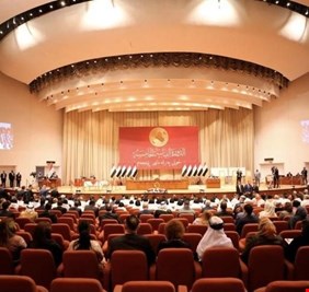 أعداد كبيرة ترهق كاهل الدولة.. البرلمان يكشف عن توجه يخص مستشاري الرئاسات والوزارات