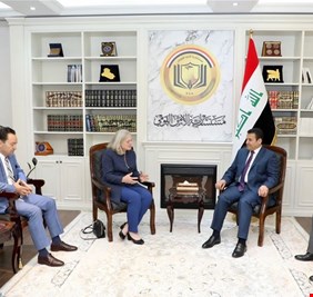 العراق يوجه طالباً للولايات المتحدة الأمريكية: اسحبوا رعاياكم من هناك