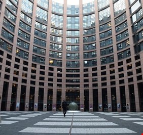 البرلمان الأوروبي يدعو لتغيير آلية اتخاذ القرار في الاتحاد