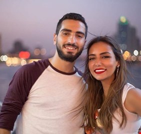محمد الشرنوبي يُنهي أزمته مع سارة الطبّاخ.. طلاق فني بعد فسخ الخطوبة