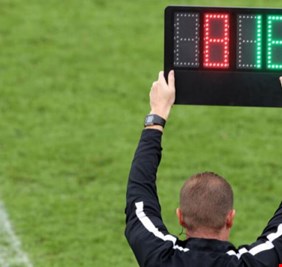 رسميا.. تثبيت التبديلات الخمسة في كرة القدم بشكل نهائي