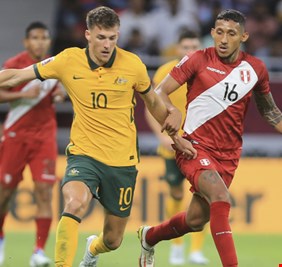 أستراليا تهزم بيرو وتصعد لمونديال قطر