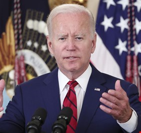 بايدن يعلن تمديد حالة الطوارئ المتعلقة بكوريا الشمالية