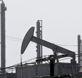 سعر خام برنت يلامس الـ125 دولارا