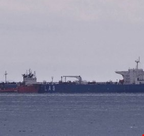 طهران تعلن إفراج اليونان عن السفينة الايرانية المحتجزة