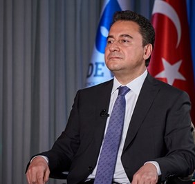 علي باباجان: 