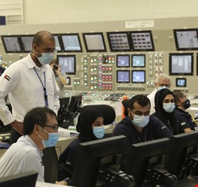 الإمارات.. بدء تحميل الوقود النووي في ثالث محطات براكة بعد صدور رخصة التشغيل