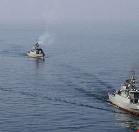 زوارق الحرس الثوري الإيراني تتحرش بسفن أمريكية