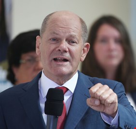 شولتس: ألمانيا تبني أكبر جيش تقليدي في أوروبا