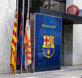 رسميا.. صفقة تحول برشلونة من خاسر إلى رابح