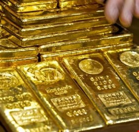 حكومة اليابان تقر فرض حظر على استيراد الذهب الروسي