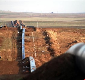 كلمة للتاريخ .. فيديو يوجع القلب عن خط البصرة - العقبة، وتعامل  الأردن ومصر مع كرامة العراقيين