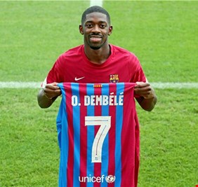 ديمبلي يصل برشلونة لتجديد تعاقده