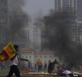 رئيس البرلمان السريلانكي يكشف عن مكان الرئيس