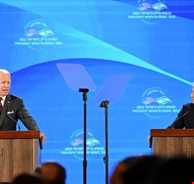 بايدن يفصح عن سبب توجهه إلى السعودية