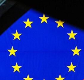 الاتحاد الأوروبي يدرج 6 من كبار الضباط السوريين في القائمة السوداء