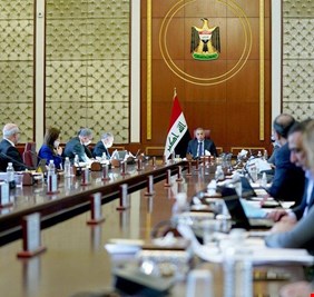 الحكومة العراقية تصدر بياناً عاجلاً بعد اقتحام مقرها في بغداد