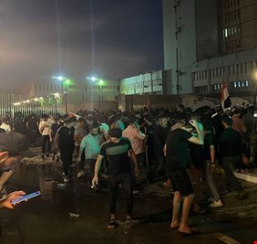 الصدر يصدر توجيهاً عاجلاً لأتباعه داخل الخضراء