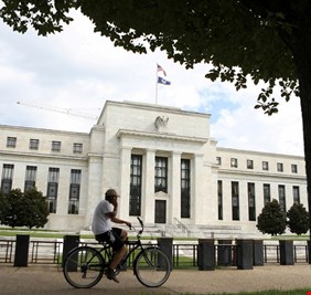 الاحتياطي الفيدرالي الأمريكي يرفع الفائدة بنحو 75 نقطة