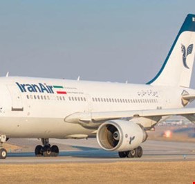 بالفيديو :  100 راكب بينهم عراقيون ينجون من كارثة على متن طائرة إيرانية