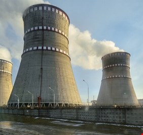 أوكرانيا تدعو المجتمع الدولي لفرض حظر جوي فوق محطاتها الذرية