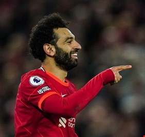 ليفربول يسعى للتعاقد مع نجم عربي آخر لمزاملة محمد صلاح