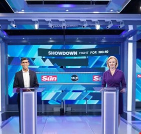 صحيفة: تأجيل التصويت في انتخاب رئيس وزراء بريطانيا بسبب خطر الاختراق