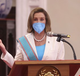 بيلوسي: أمريكا لن تسمح للصين بعزل تايوان