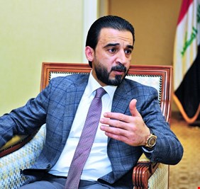 الحلبوسي يحاول مسك العصا من المنتصف بين الاطار والتيار