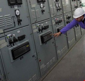 لماذا أطفئت الكهرباء في محافظات جنوب العراق دون غيرها ؟