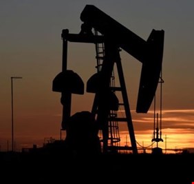 تراجع أسعار النفط وسط مخاوف من حدوث ركود وبطء انتعاش واردات الصين