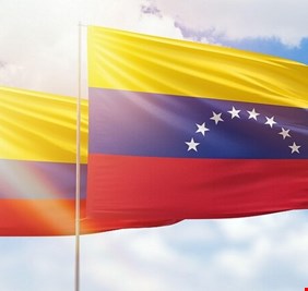 بعد قطيعة استمرت ثلاث سنوات.. فنزويلا وكولومبيا تتبادلان السفراء
