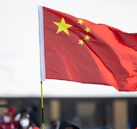الصين تفرض عقوبات على نائبة وزير النقل في ليتوانيا