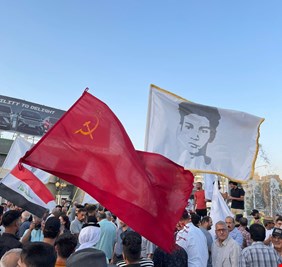 يتقدمهم سكرتير الحزب الشيوعي العراقي.. المدنيون والديمقراطيون في تظاهرة كبيرة تطالب بحل البرلمان وإنهاء الفساد والمحاصصة