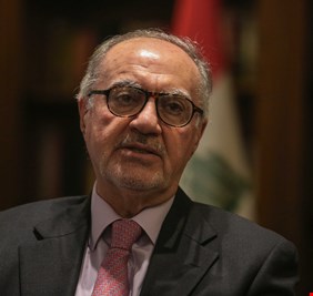 استقالة وزير المالية علي علاوي من منصبه